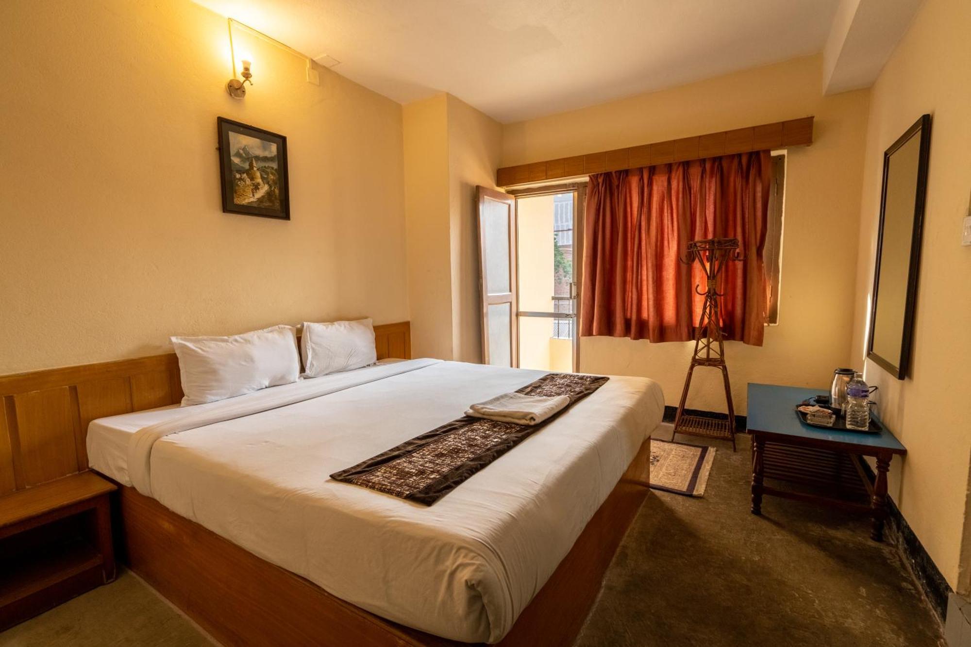 Hotel Nana Kathmandu Bagian luar foto
