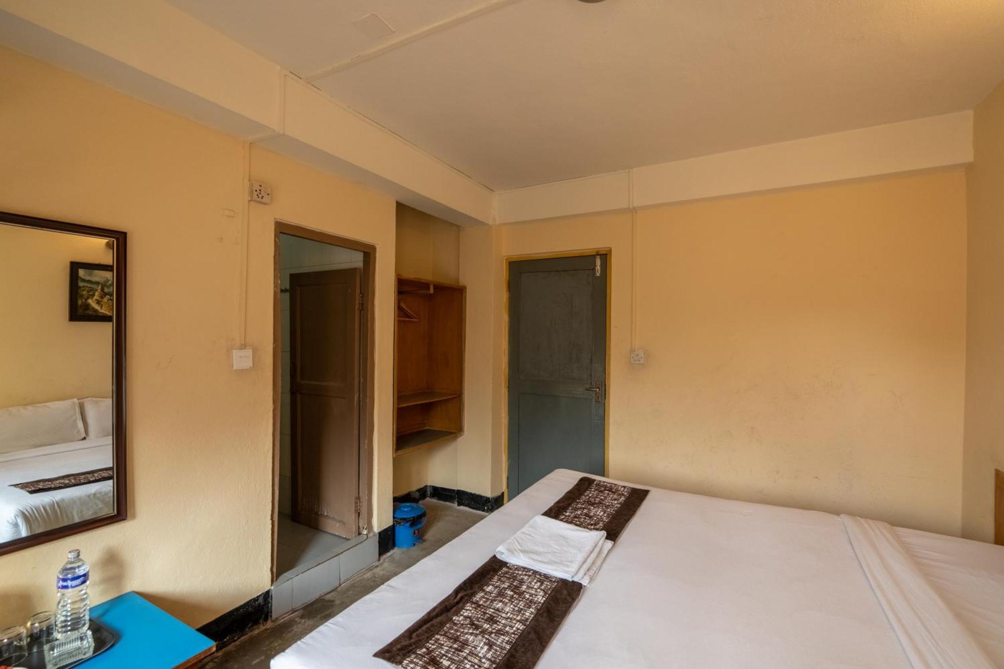 Hotel Nana Kathmandu Bagian luar foto