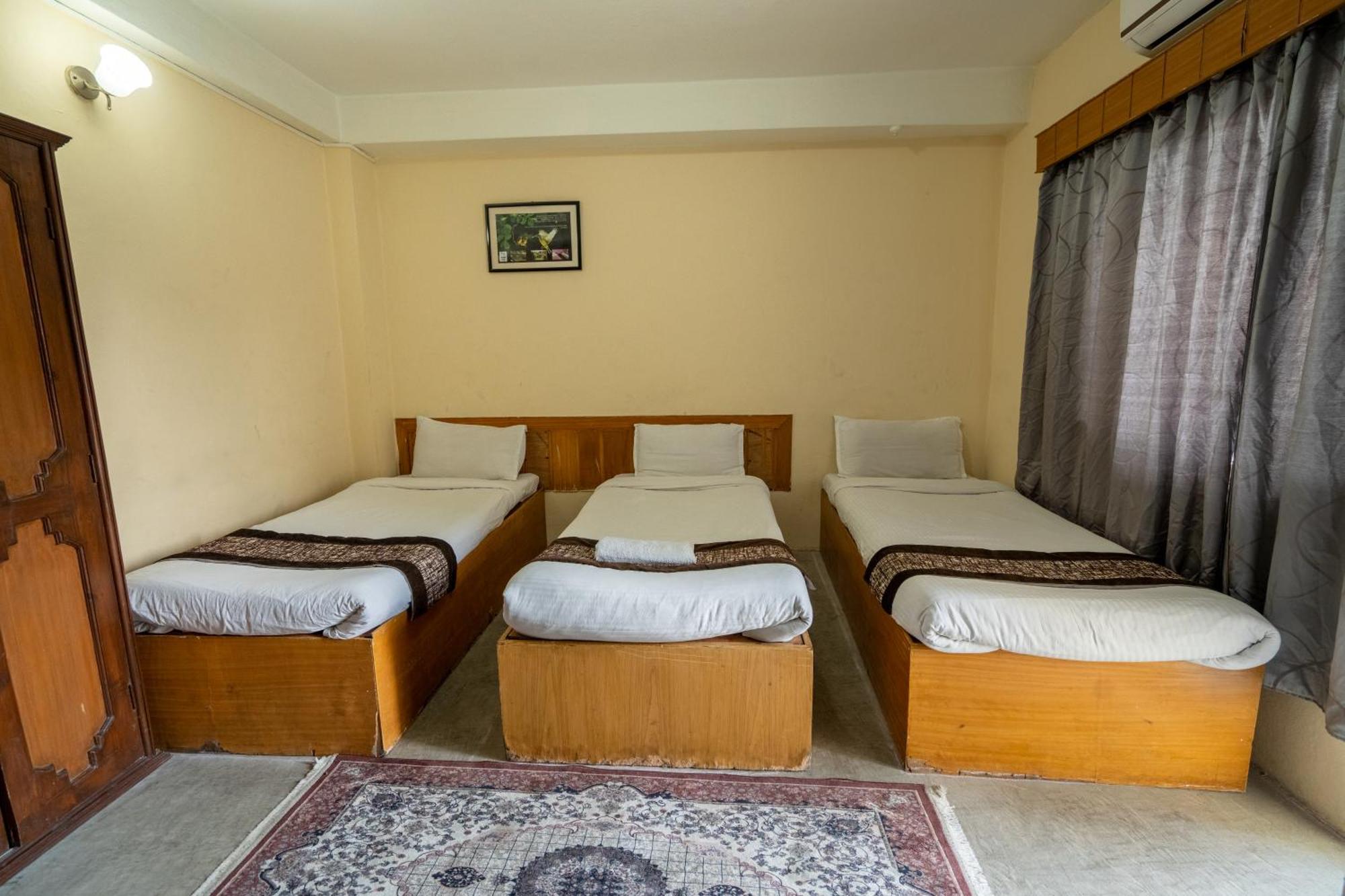 Hotel Nana Kathmandu Bagian luar foto