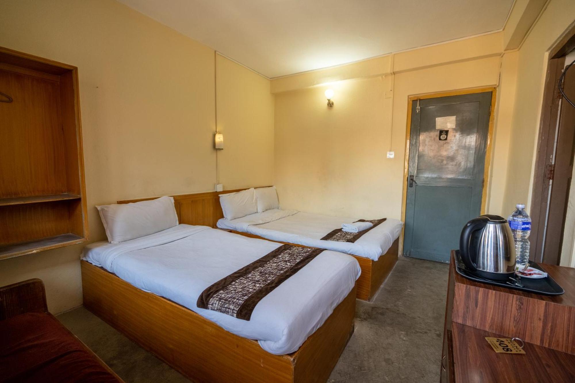 Hotel Nana Kathmandu Bagian luar foto