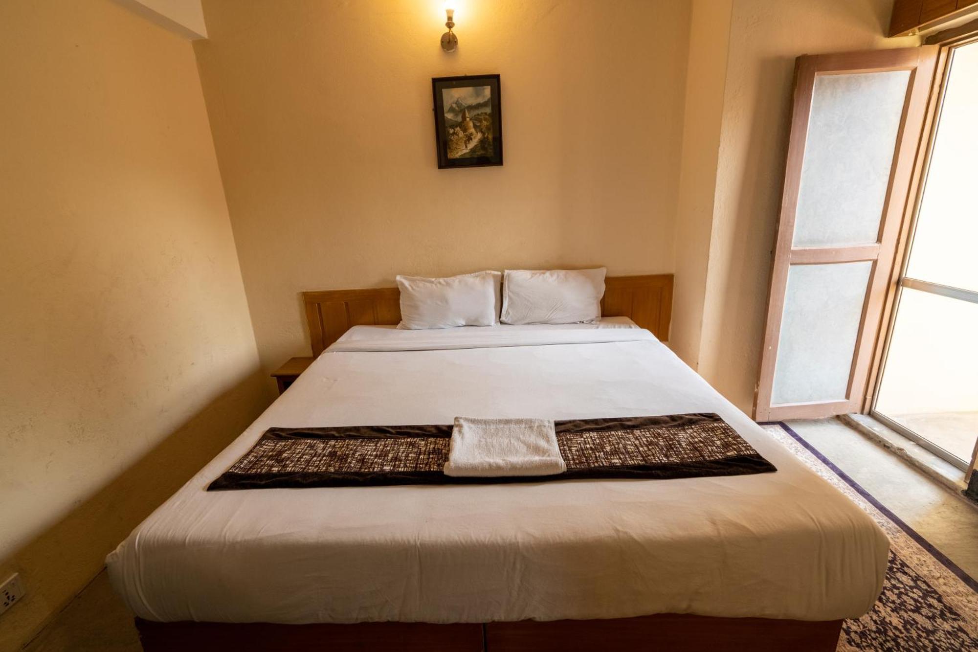 Hotel Nana Kathmandu Bagian luar foto