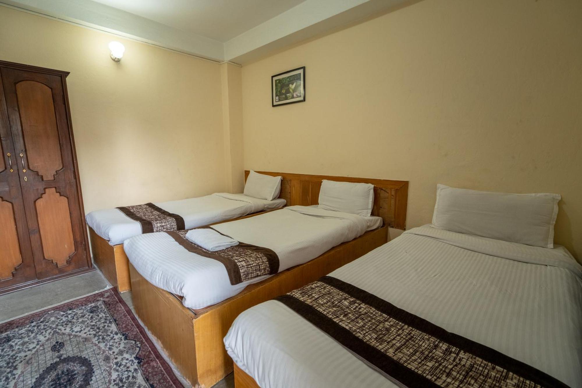 Hotel Nana Kathmandu Bagian luar foto