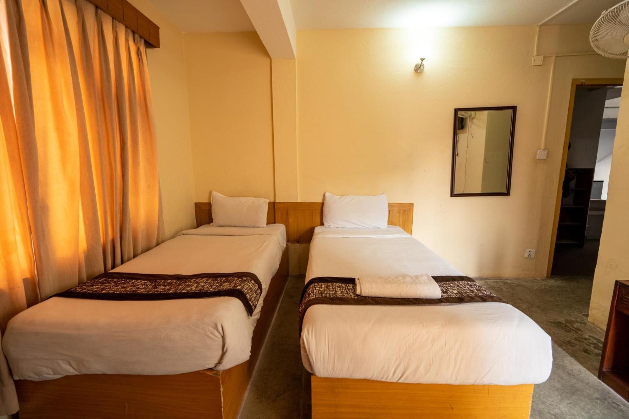 Hotel Nana Kathmandu Bagian luar foto
