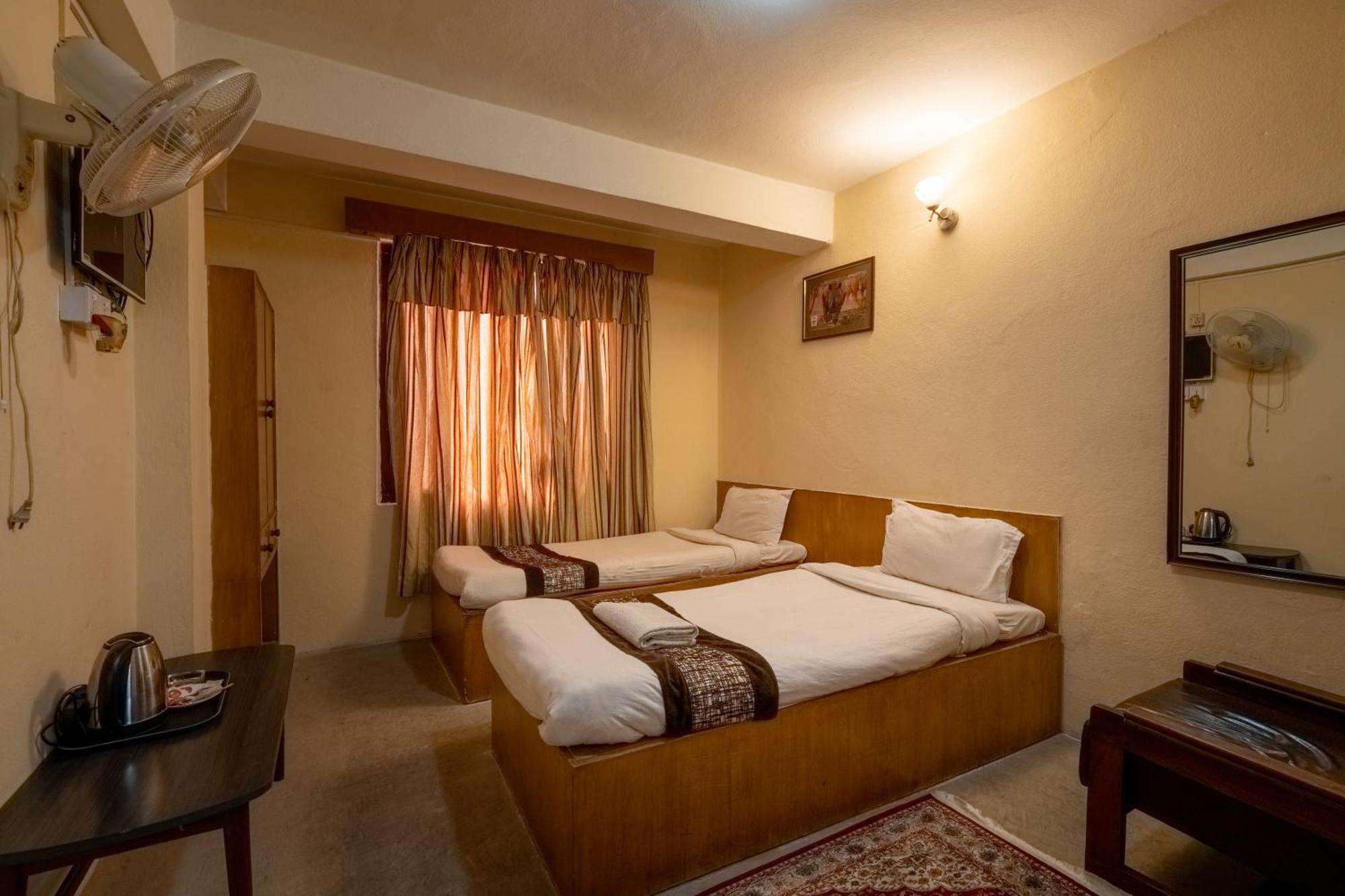 Hotel Nana Kathmandu Bagian luar foto