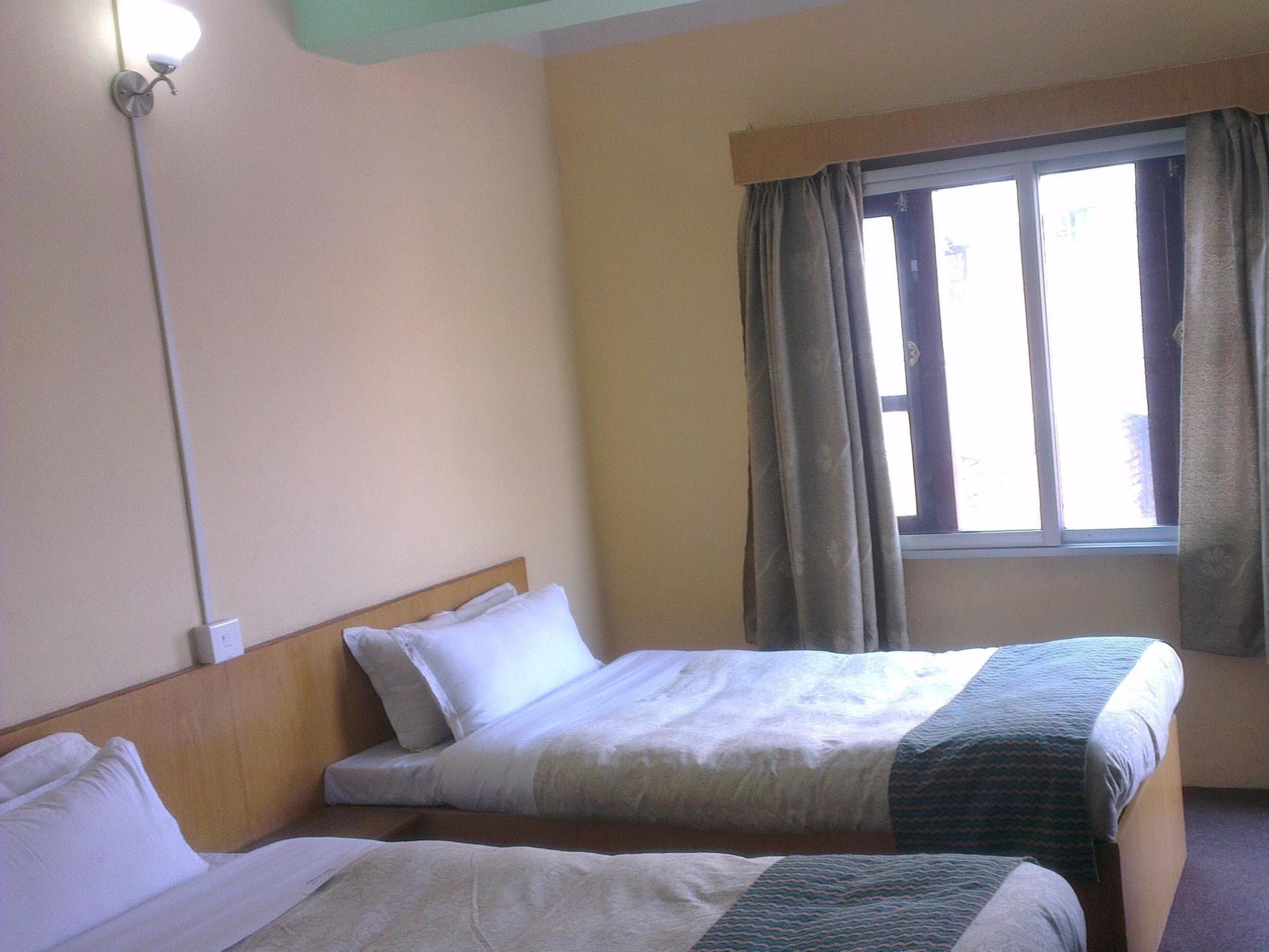 Hotel Nana Kathmandu Bagian luar foto